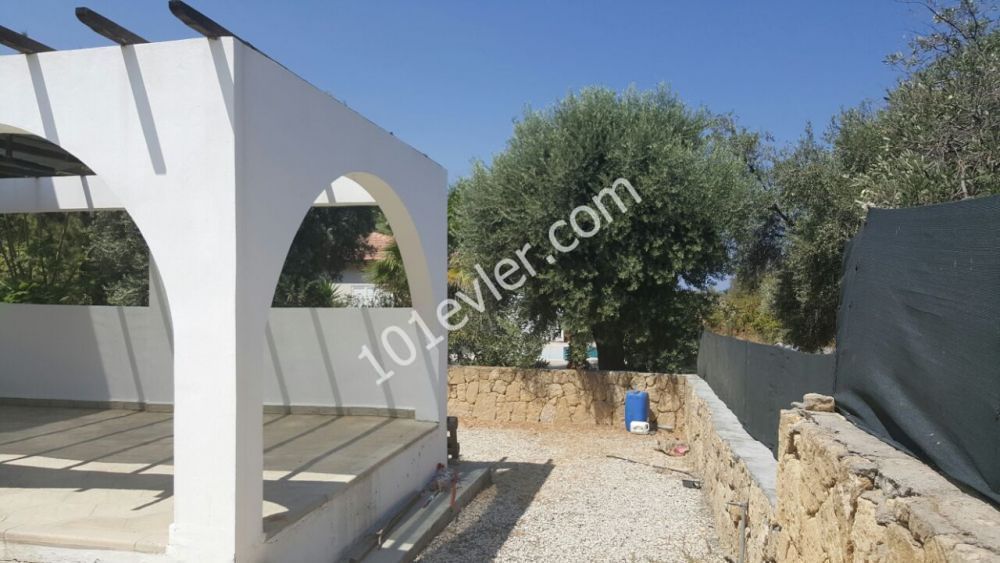 Villa For Sale in Karaoğlanoğlu, Kyrenia