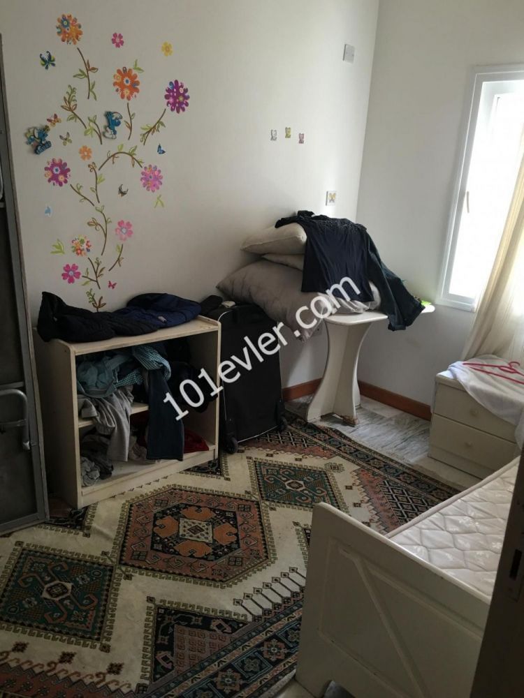 GİRNE MERKEZDE 3+1 SATILIK DAİRE