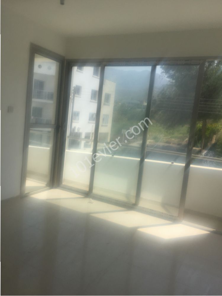 Flat To Rent in Girne Merkez, Kyrenia