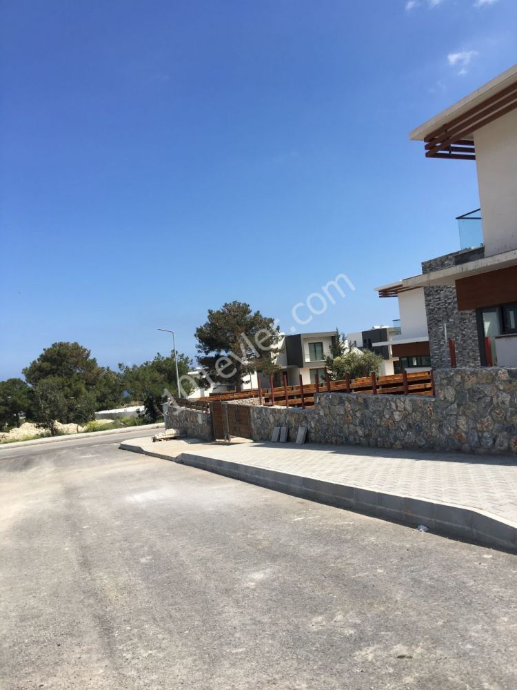 Villa For Sale in Çatalköy, Kyrenia