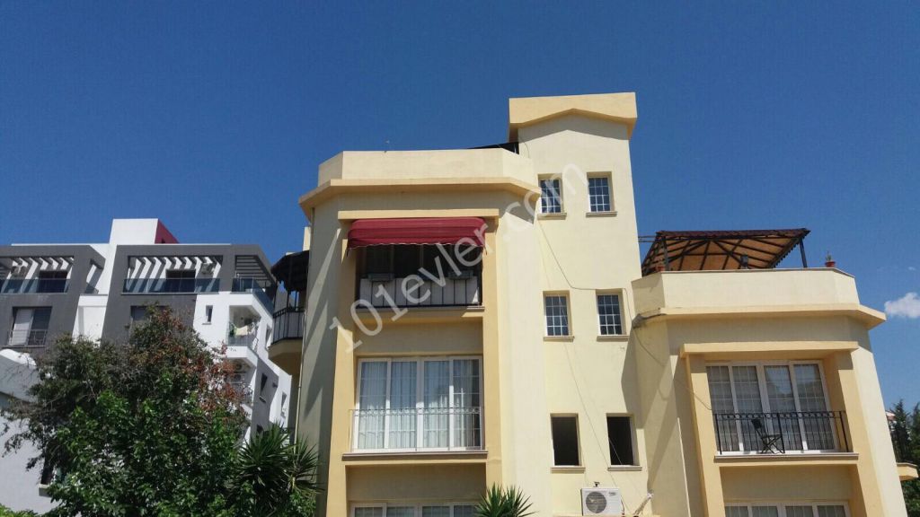 Penthouse For Sale in Girne Merkez, Kyrenia