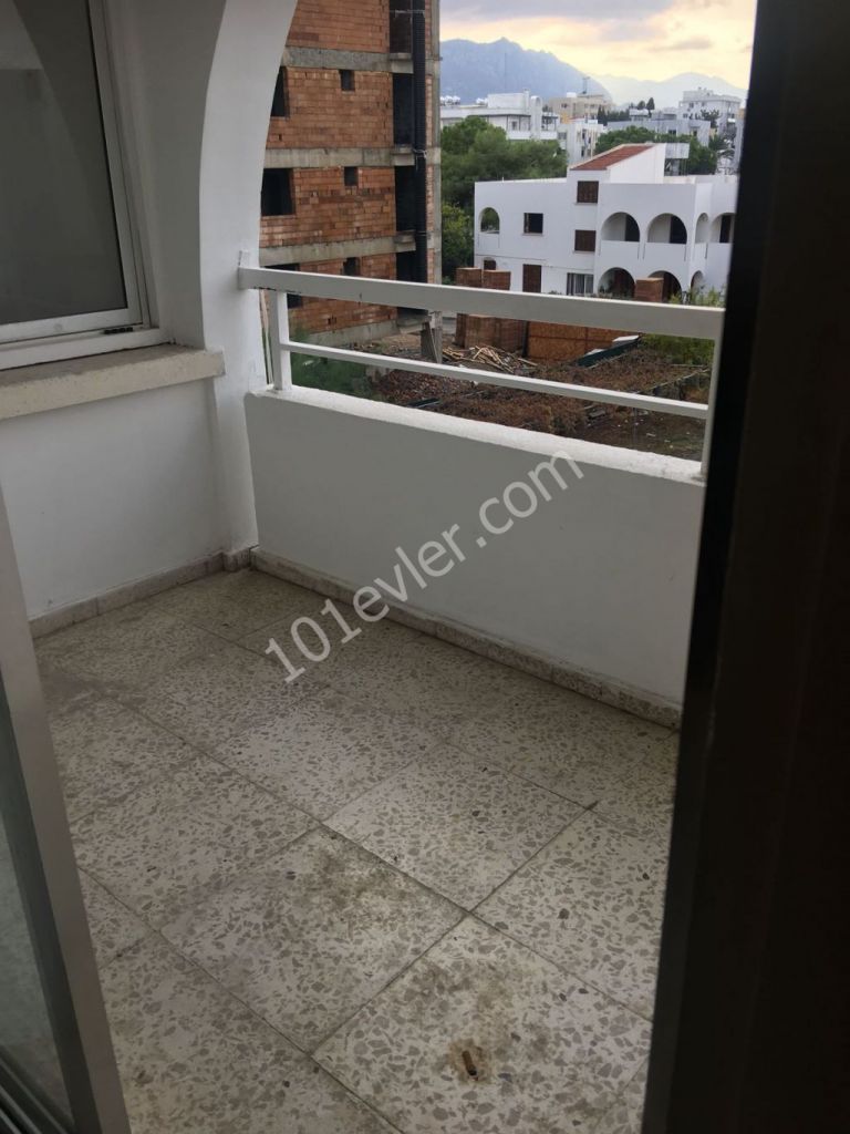 Flat To Rent in Girne Merkez, Kyrenia