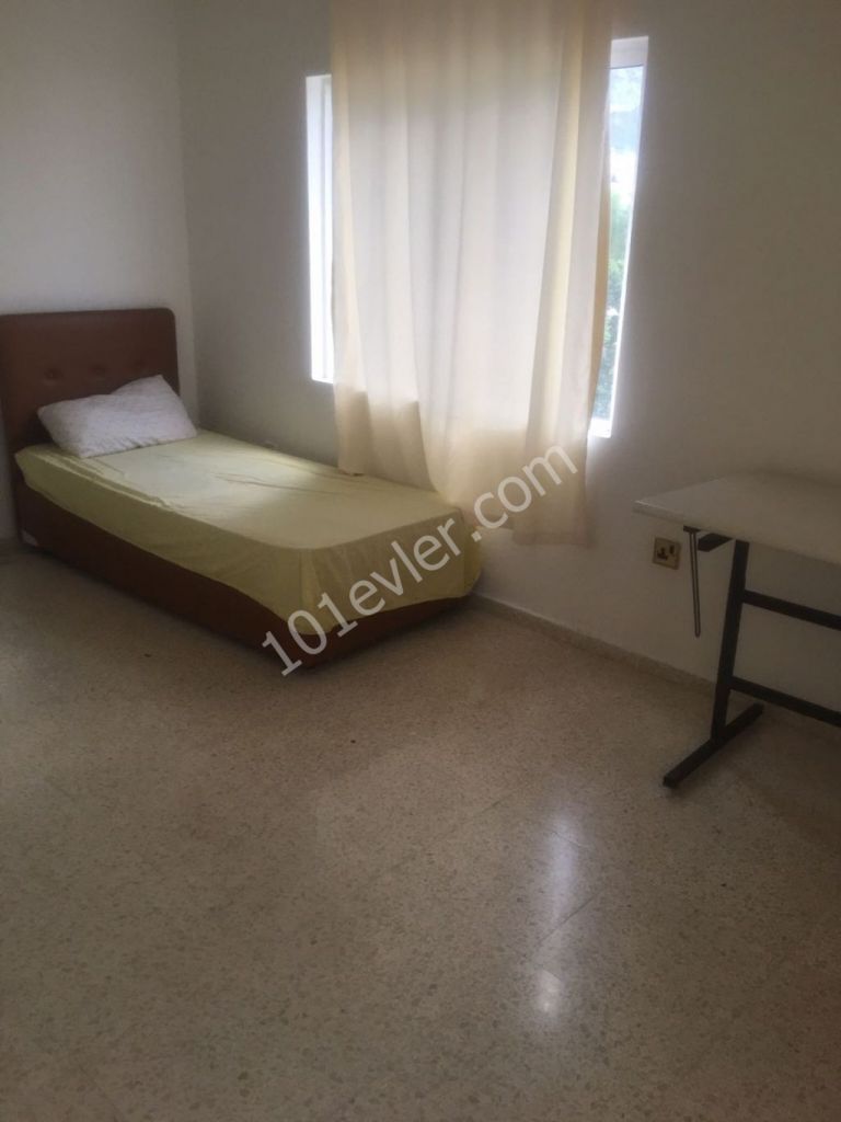 Flat To Rent in Girne Merkez, Kyrenia