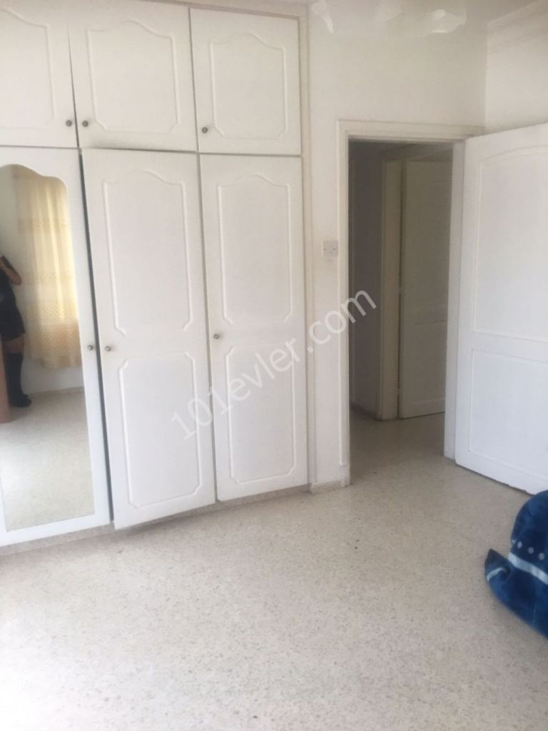 Flat To Rent in Girne Merkez, Kyrenia