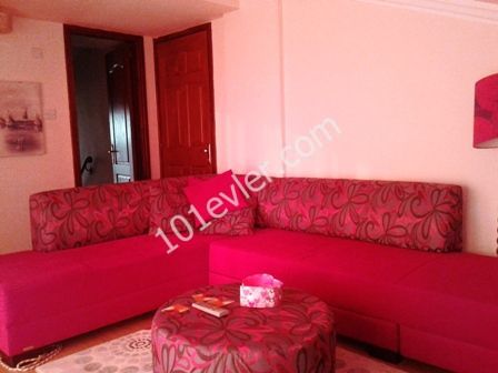 GİRNE'NİN EN NEZİH SİTESİNDE SATILIK 4+1 PENTHOUSE