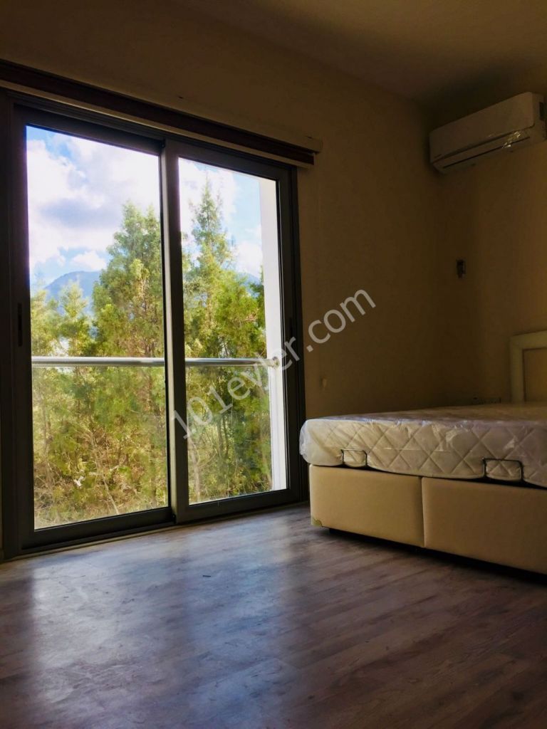 Flat To Rent in Girne Merkez, Kyrenia