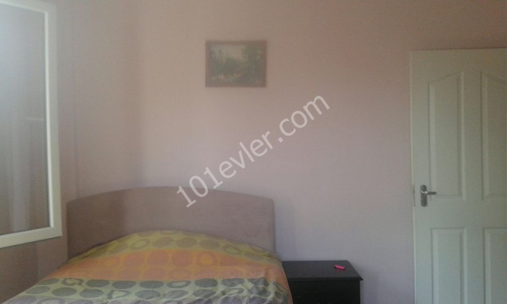 GİRNE MERKEZ'DE SATILIK 2+1 DAİRE