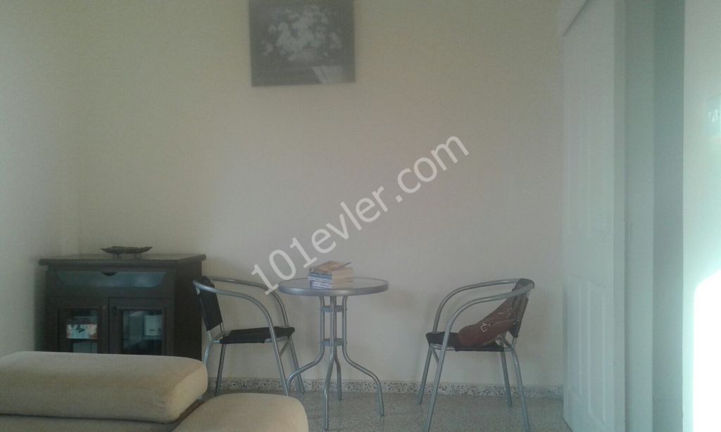 GİRNE MERKEZ'DE SATILIK 2+1 DAİRE