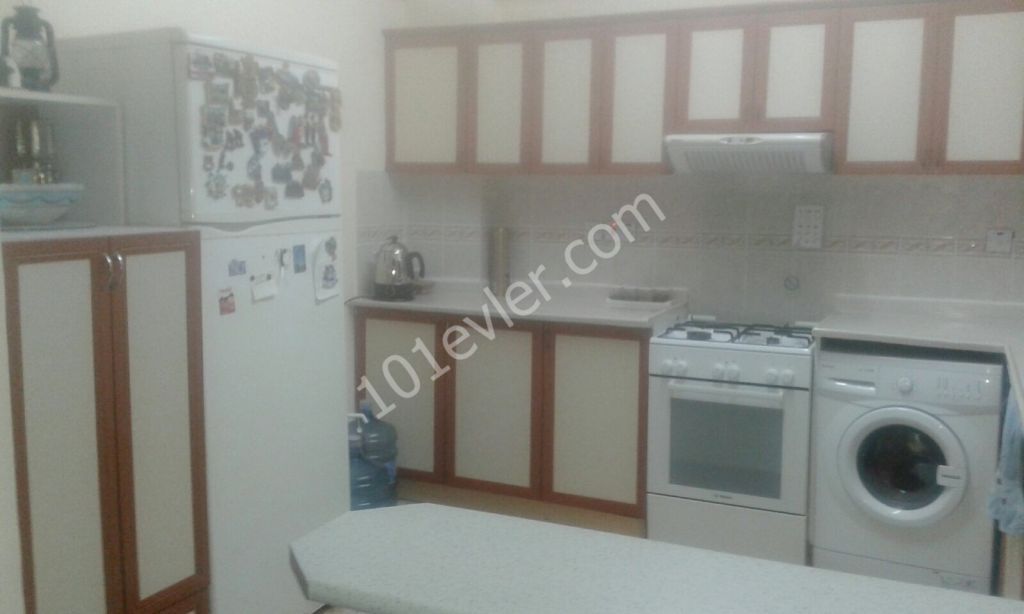 GİRNE MERKEZ'DE SATILIK 2+1 DAİRE