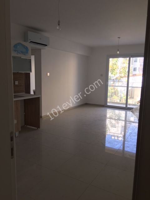 GİRNE MERKEZ'DE SATILIK 2+1 DAİRE