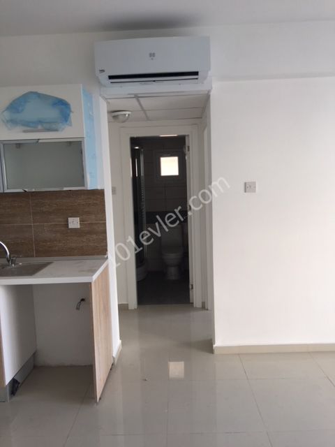 GİRNE MERKEZ'DE SATILIK 2+1 DAİRE