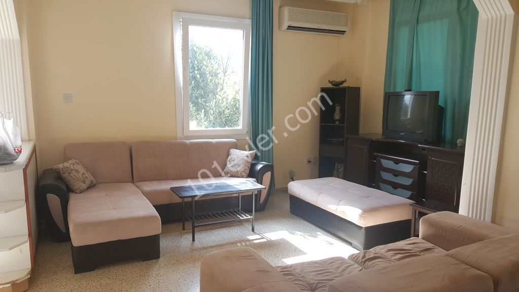 GİRNE MERKEZ YOLA YAKIN KİRALIK 2+1 EŞYALI DAİRE