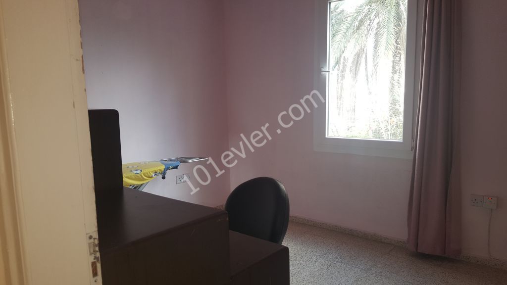 Flat To Rent in Girne Merkez, Kyrenia