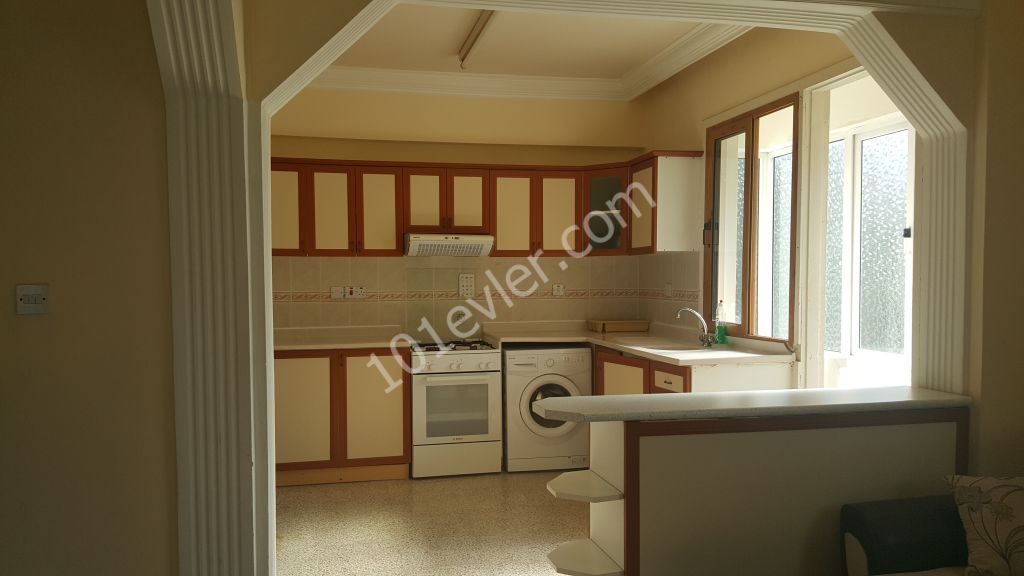 Flat To Rent in Girne Merkez, Kyrenia