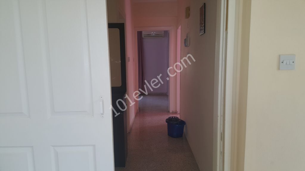 Flat To Rent in Girne Merkez, Kyrenia