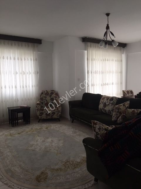 GİRNE MERKEZ'DE SATILIK 2+1 DAİRE