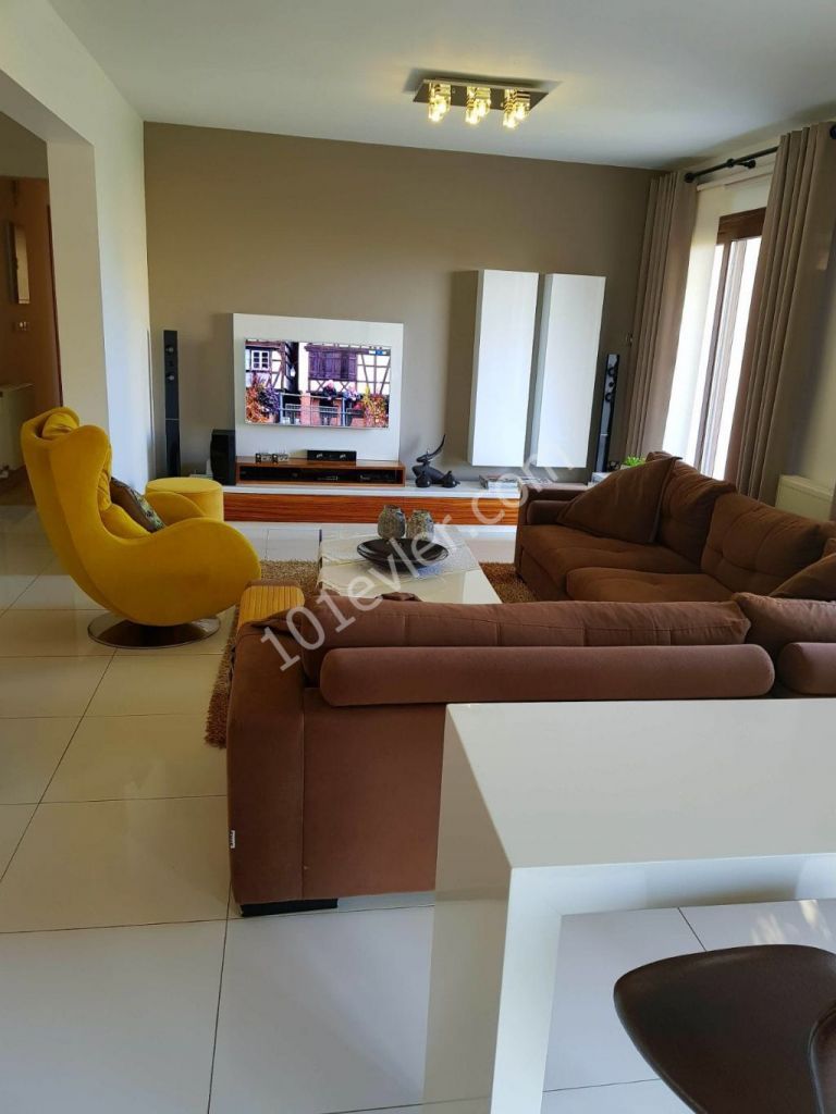 Flat For Sale in Girne Merkez, Kyrenia