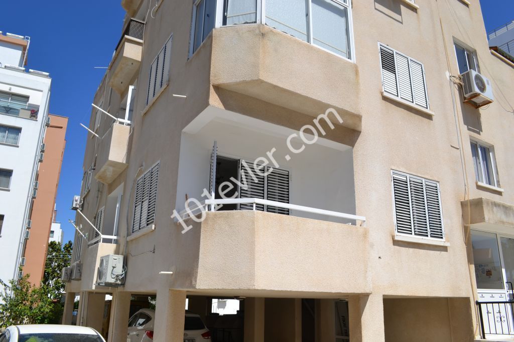 KIBRIS GİRNE'DE SATILIK 3+1 DAİRE