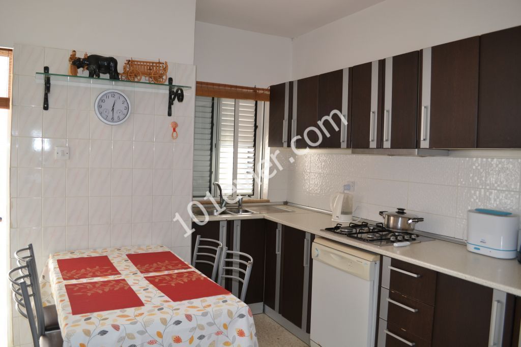 KIBRIS GİRNE'DE SATILIK 3+1 DAİRE