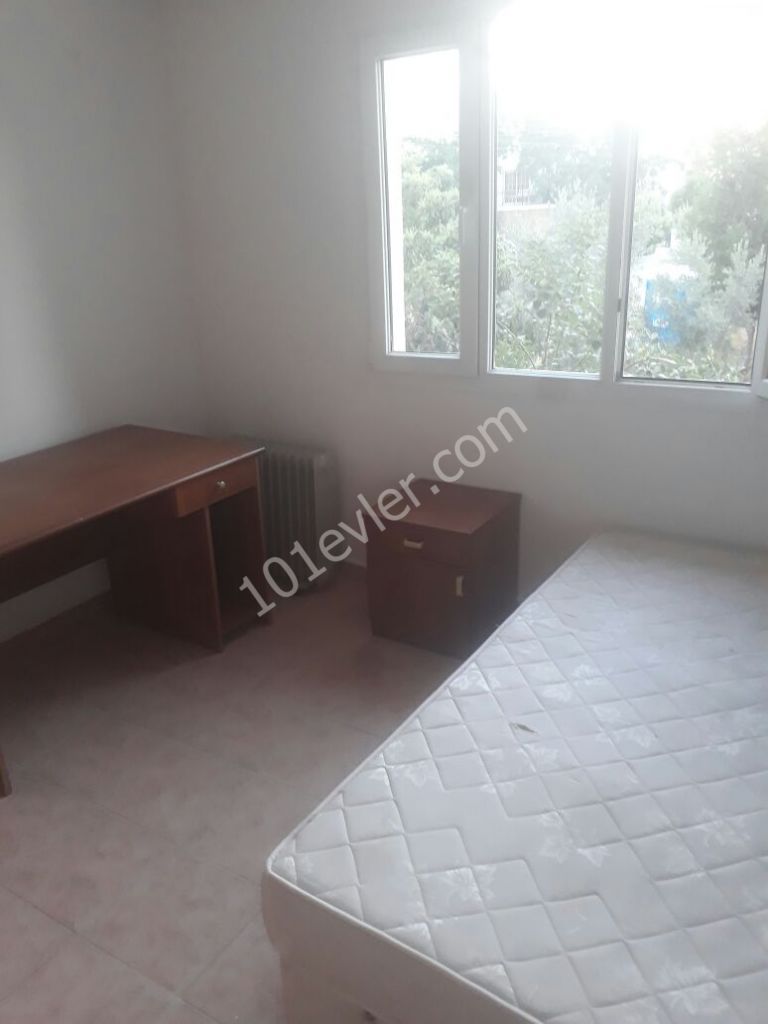 Flat To Rent in Girne Merkez, Kyrenia