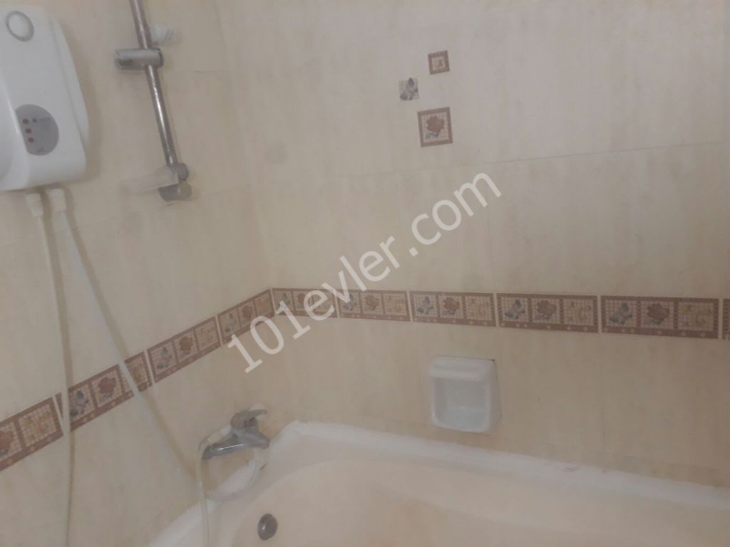 Flat To Rent in Girne Merkez, Kyrenia