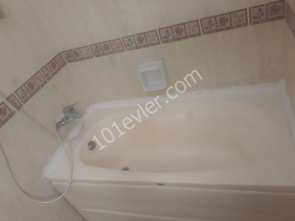 Flat To Rent in Girne Merkez, Kyrenia