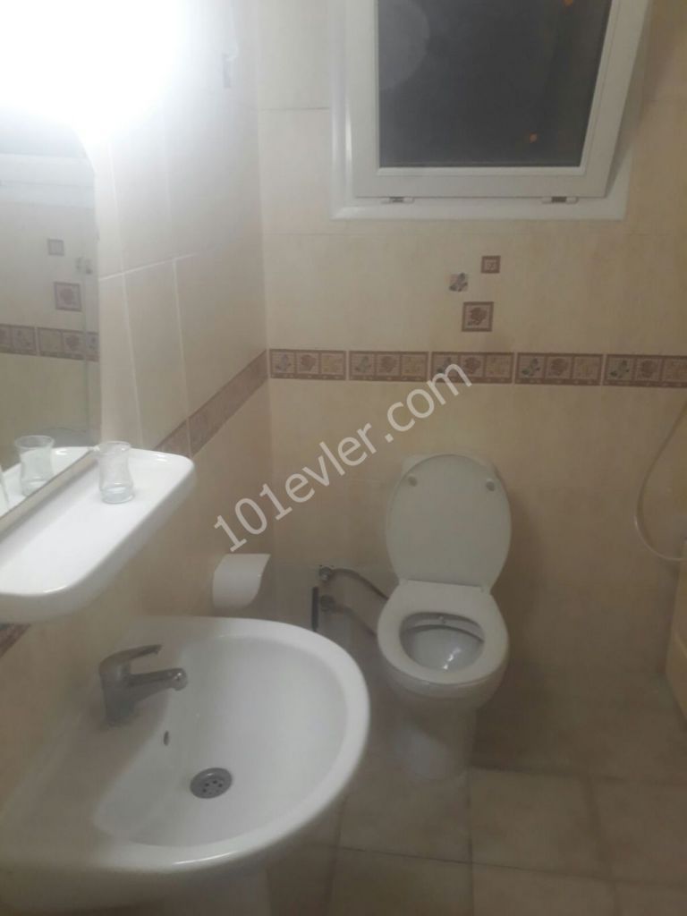 Flat To Rent in Girne Merkez, Kyrenia