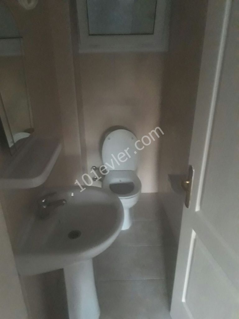 Flat To Rent in Girne Merkez, Kyrenia