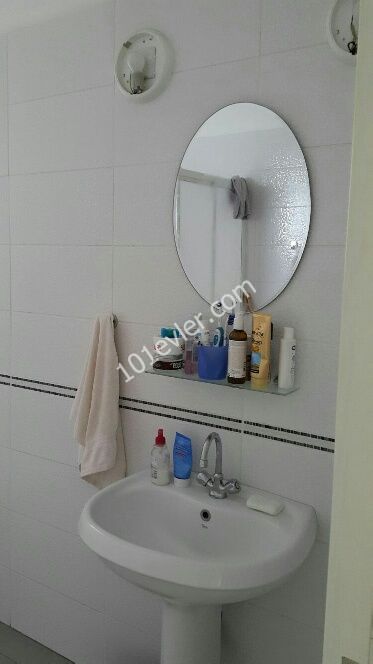 Flat To Rent in Girne Merkez, Kyrenia