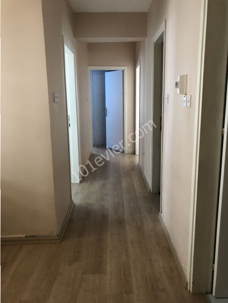 GIRNE LIMAN MEVKİİNDE 3+1 ÇOK BAKIMLI EŞYALI DAİRE