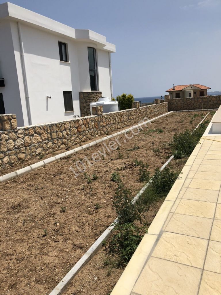 Villa For Sale in Karşıyaka, Kyrenia