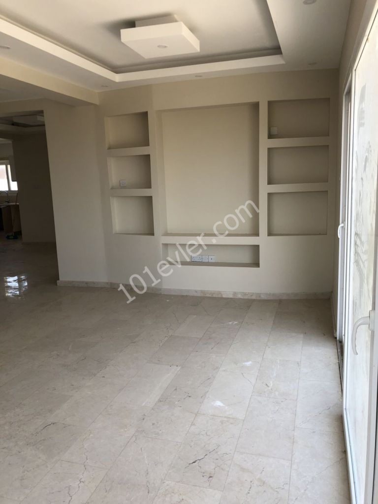 Villa To Rent in Karşıyaka, Kyrenia