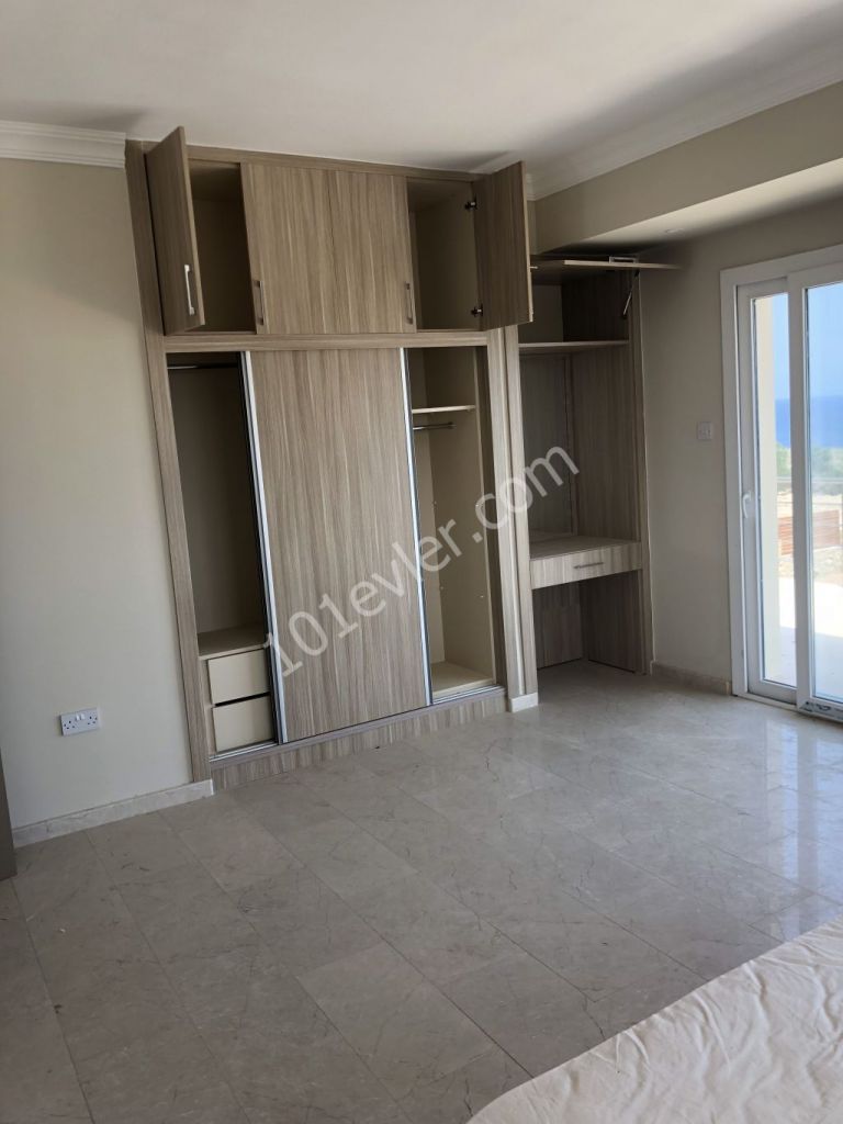 Villa To Rent in Karşıyaka, Kyrenia