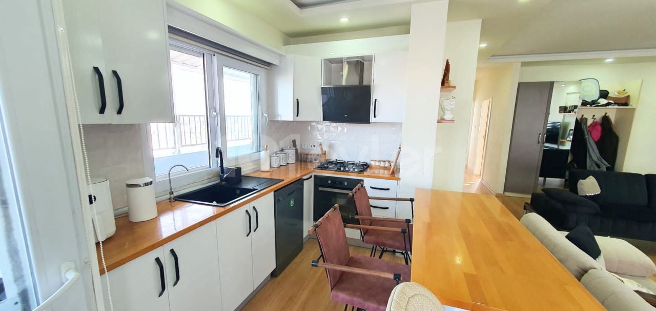 3+1 PENTHOUSE ZUM VERKAUF IN MAGUSA ÇANAKKALE, GEEIGNET FÜR EIN GROßES, GERÄUMIGES FAMILIENLEBEN