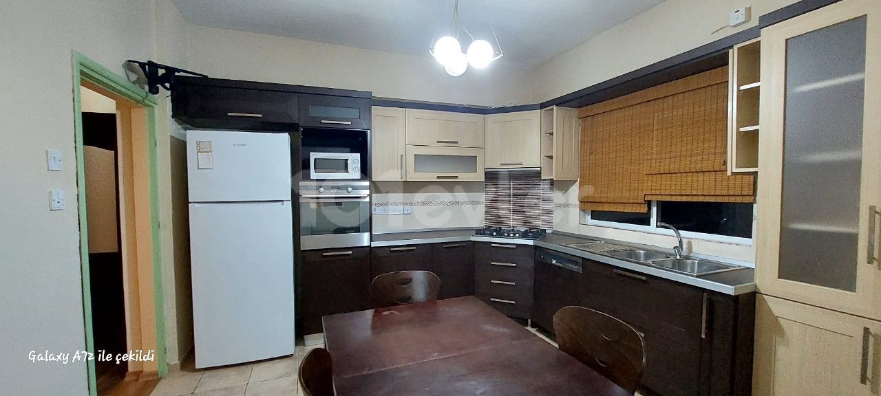 SPACIOUS FULLY FURNISHED 3+1 FLAT SUITABLE FOR FAMILY LIFE IN FAMAGUSTA CENTER CLOSE TO ONDER SHOPPING MALL