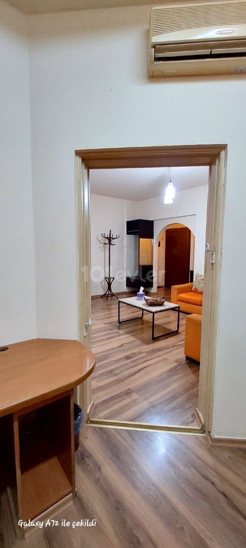 SPACIOUS FULLY FURNISHED 3+1 FLAT SUITABLE FOR FAMILY LIFE IN FAMAGUSTA CENTER CLOSE TO ONDER SHOPPING MALL