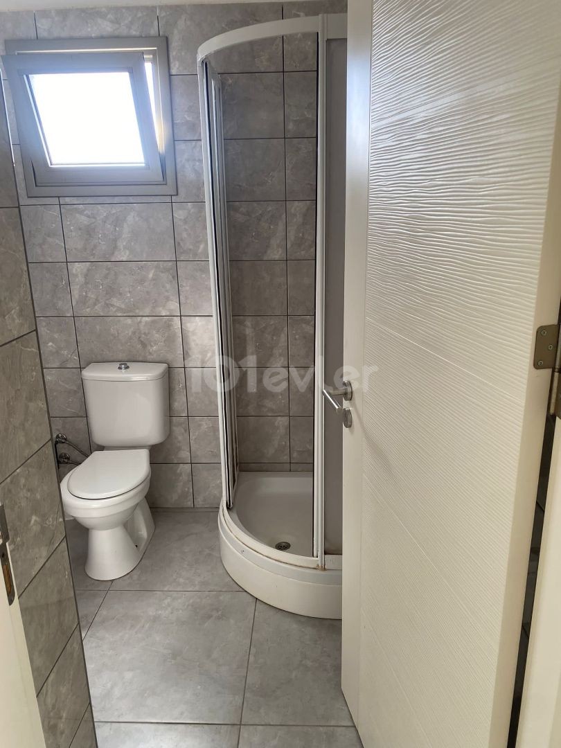 TÜRKISCHE KOCANNLI 2+1 WOHNUNG ZUM VERKAUF IN KÜÇÜKKAYMALI, NIKOSIA