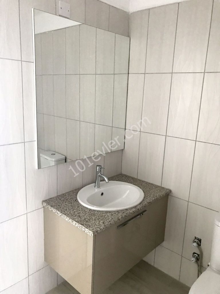 Flat To Rent in Küçük Kaymaklı, Nicosia