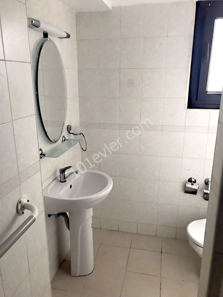 Flat To Rent in Köşklüçiftlik, Nicosia