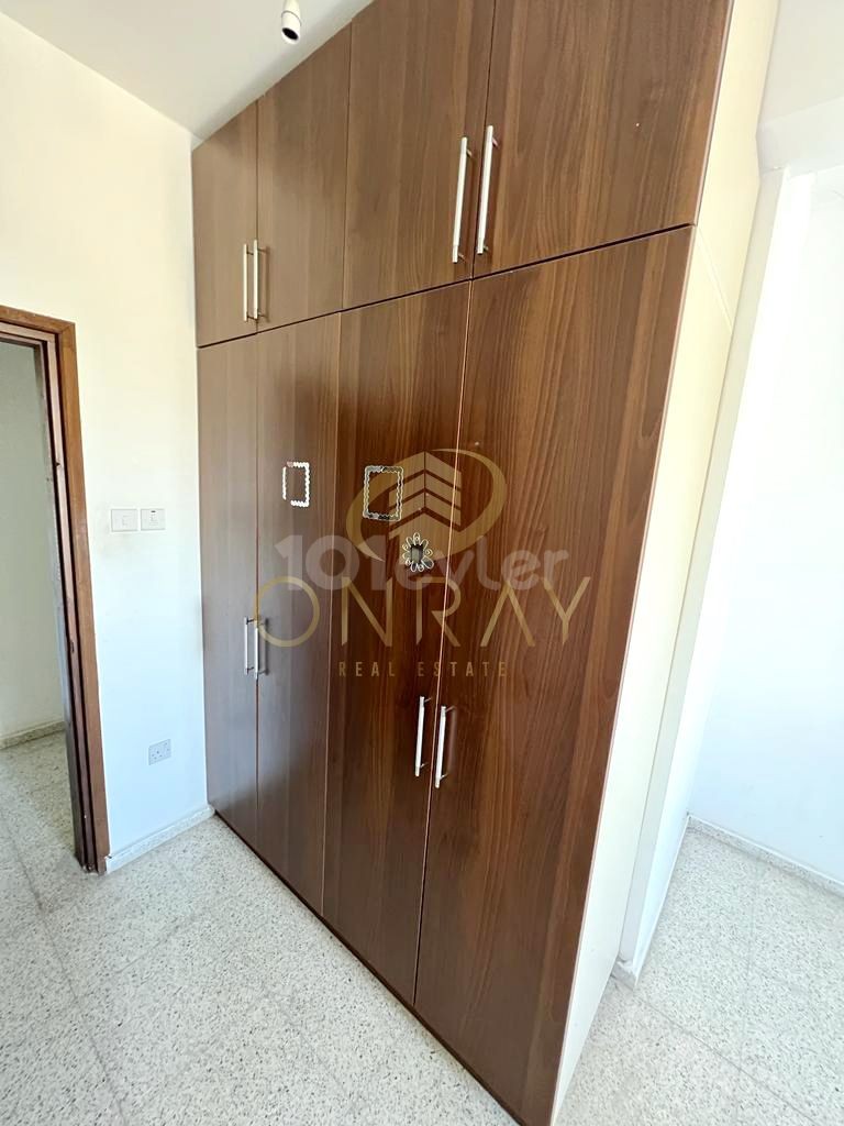 Küçük Kaymaklı'da 2+1 Eşyalı Kiralık Daire.