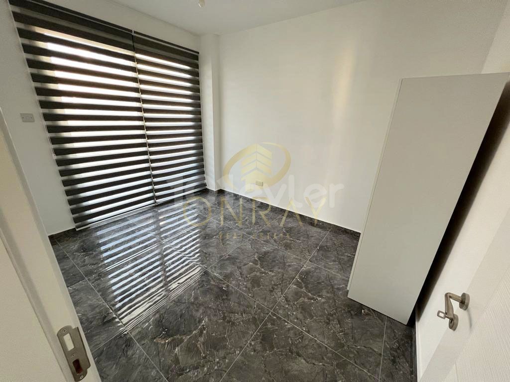 Gönyeli'de 2+1 Sıfır Full Eşyalı Penthouse Daire.