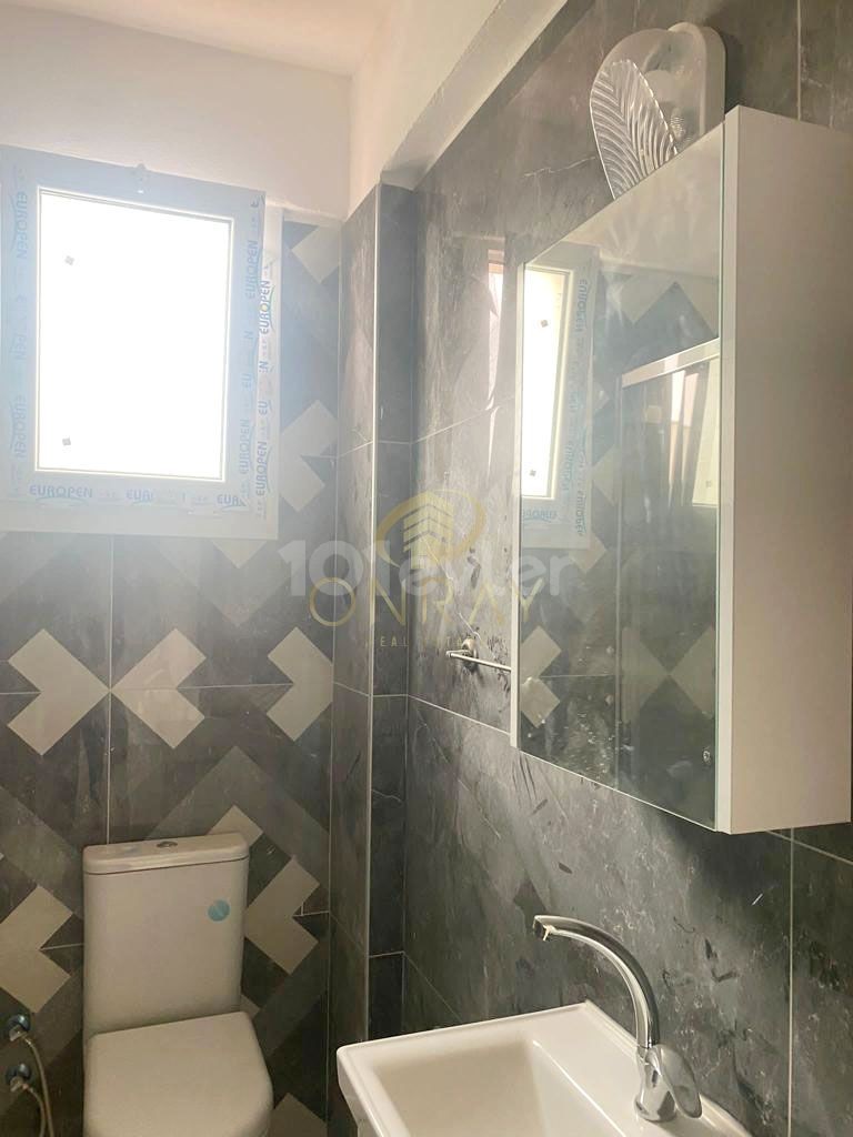 2+1 Unfurnished Flat for Rent in Gönyeli