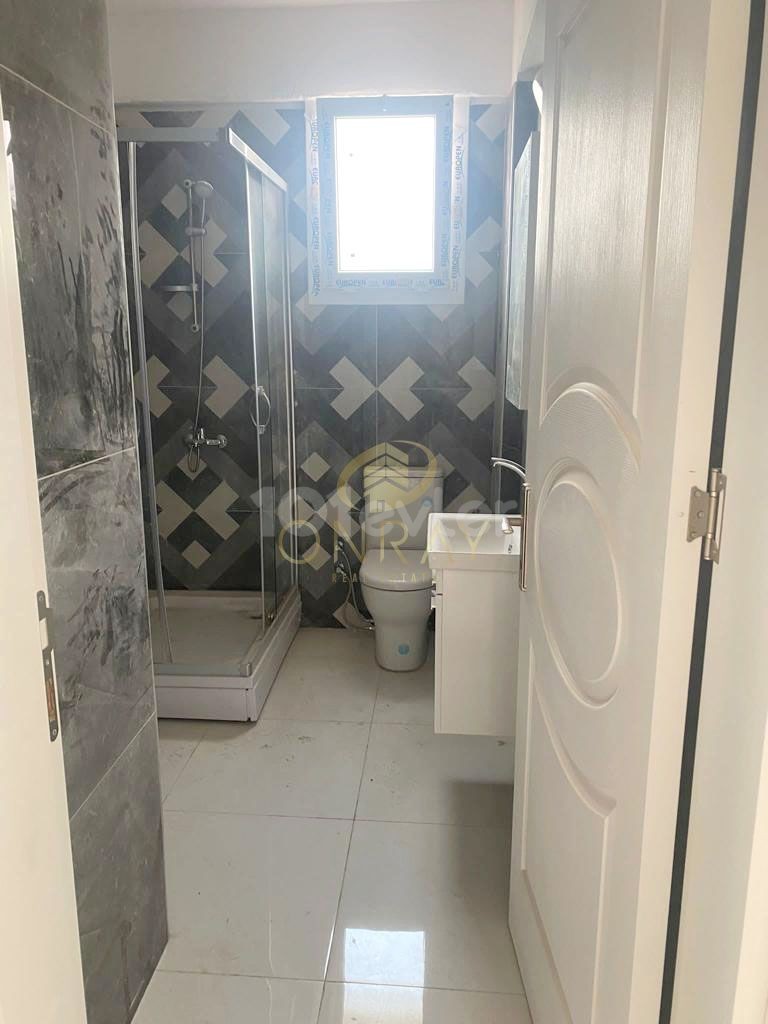 2+1 Unfurnished Flat for Rent in Gönyeli