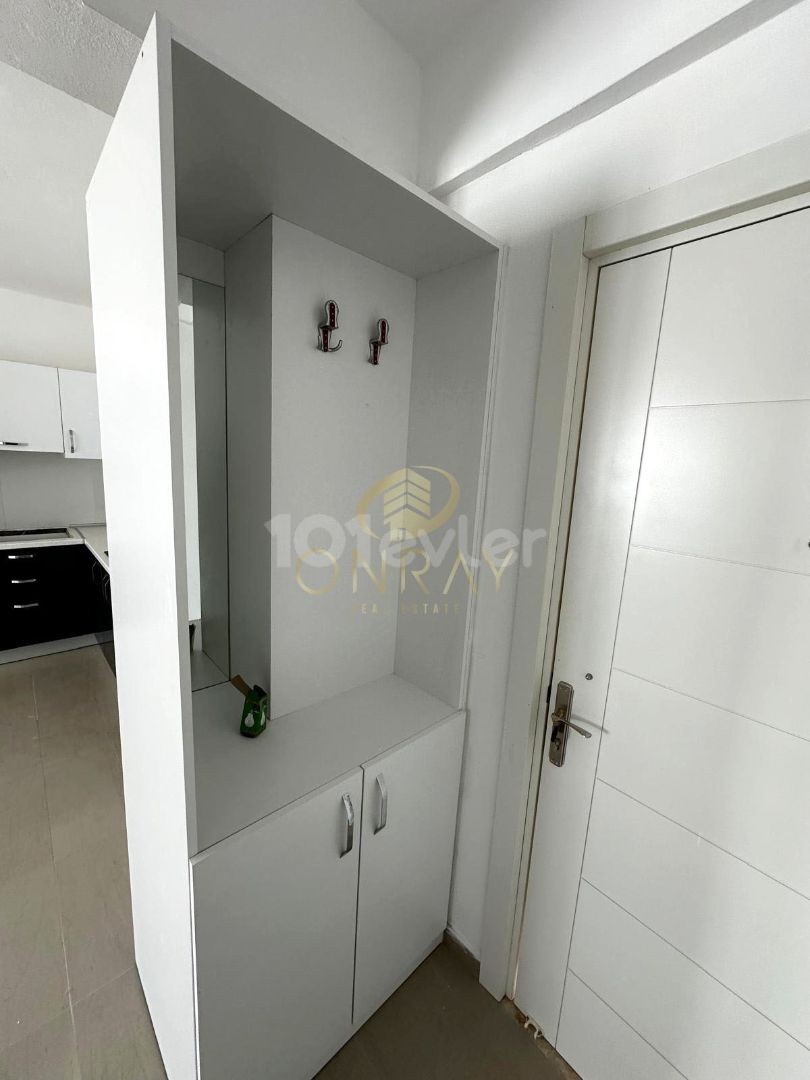 2+1 Unfurnished Flat for Rent in Gönyeli