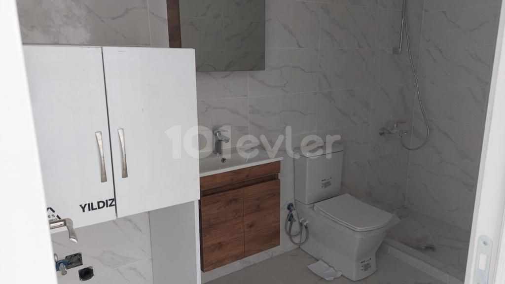 Ground floor and 1st floor flats for sale in Karaoğlanoğlu Complex with Pool