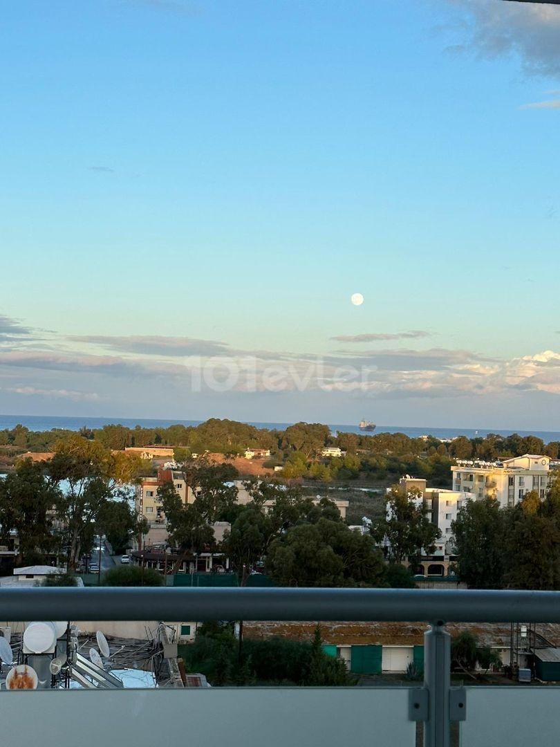 FAMAGUSTA 3+1 NEU MÖBLIERTE WOHNUNG MIT MEER- UND SEEBLICK ZU VERMIETEN