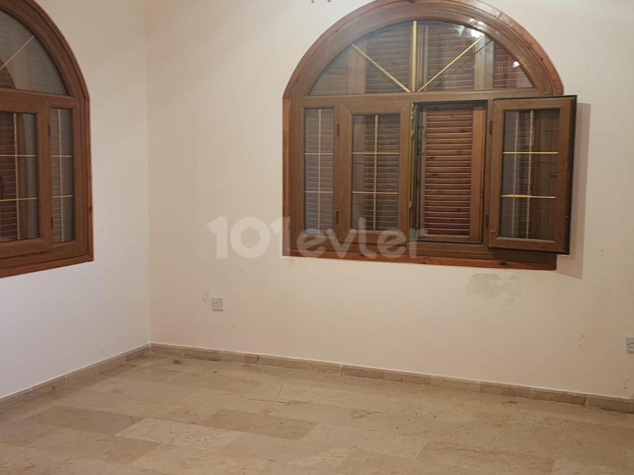 KYRENIA / EDREMIT 4+1 DETACHED VILLA FOR RENT UNFURNISHED