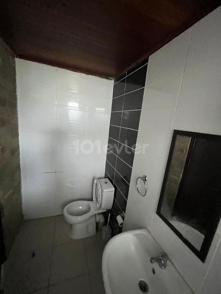 FURNISHED 1+0 STUDIO FLAT FOR RENT IN YENİŞEHİR FOR 280 sterling 6 MONTHS ADVANCE PAYMENT (AVAILABLE IN SEPTEMBER 14)