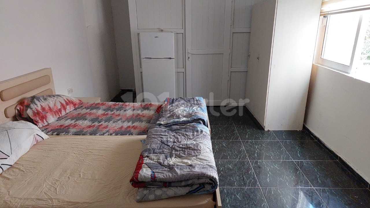 Lefkoşa merit karşısı kiralık yurt odası 