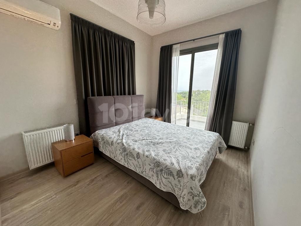 Girne Alsancak Satılık 3+1 Özel Havuzlu Villa